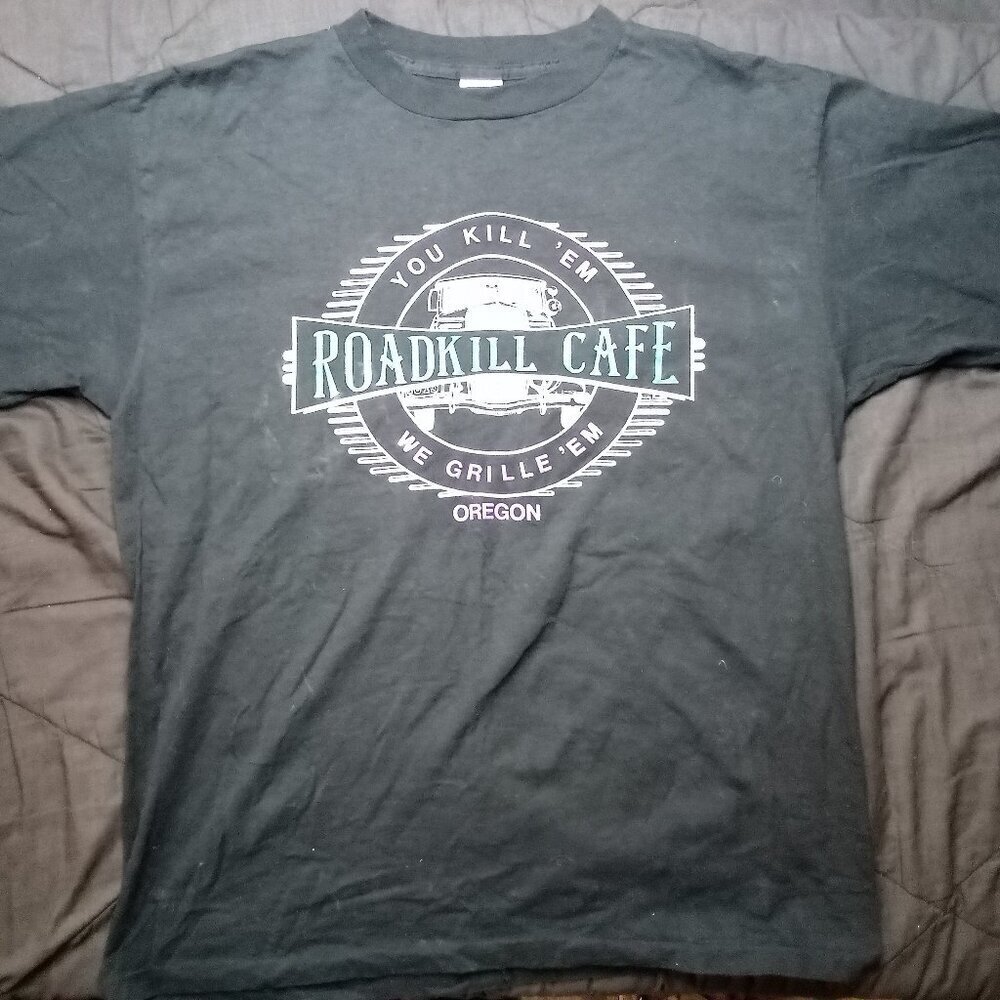 Vintage Roadkill Cafe Oregon You Kill Em We Grille Em T-Shirt - Picture 2 of 8
